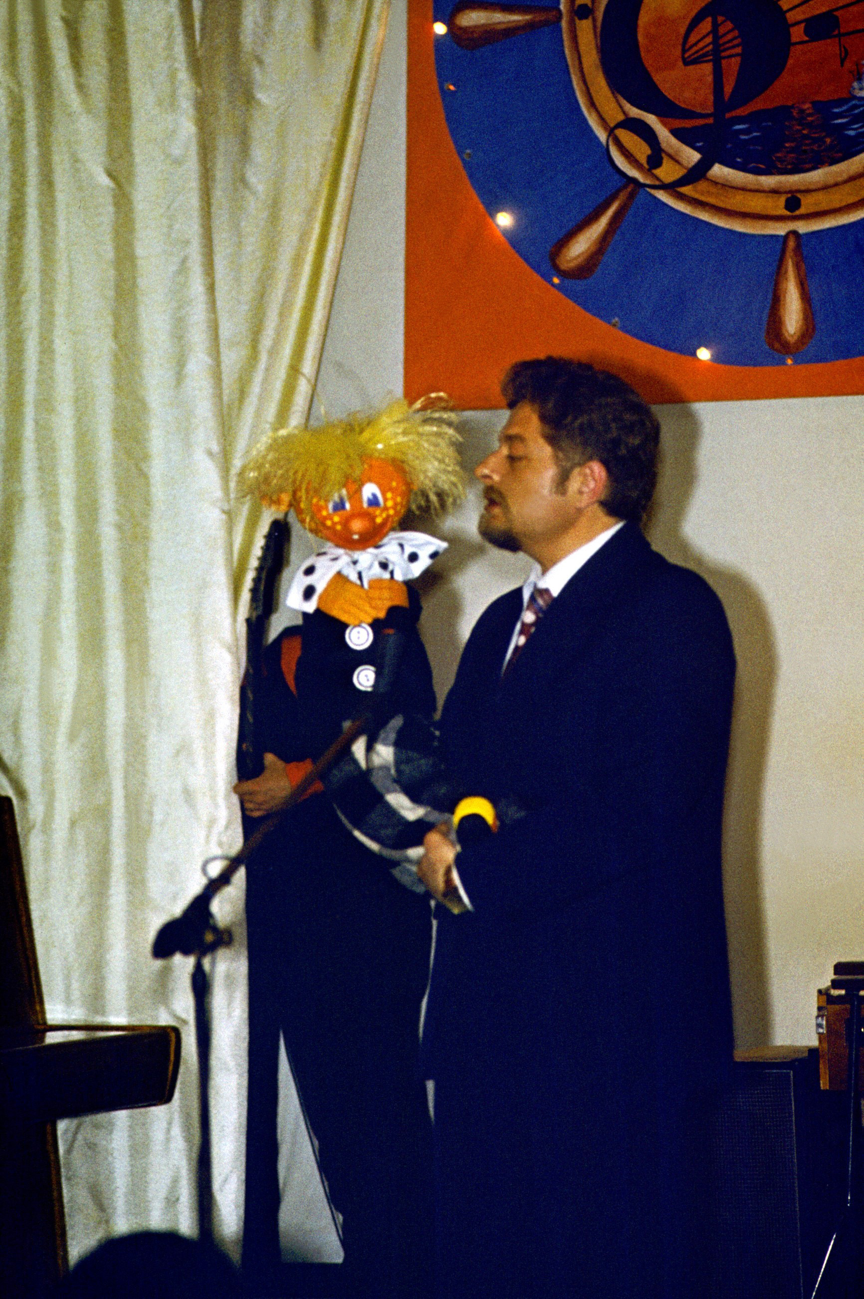 12374 Гов кукл Анат Капитанов