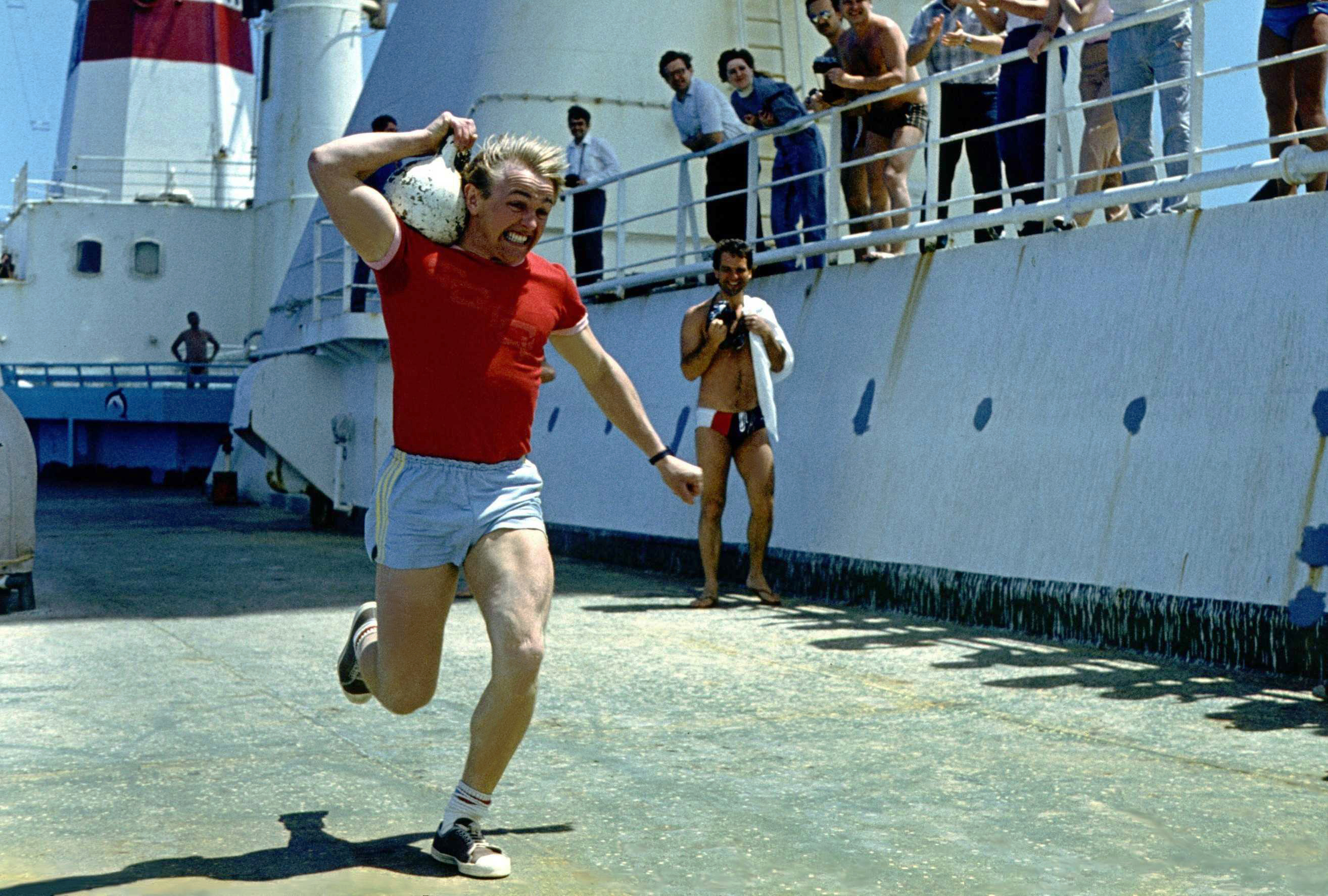 12387 С гирей Анат Капитанов