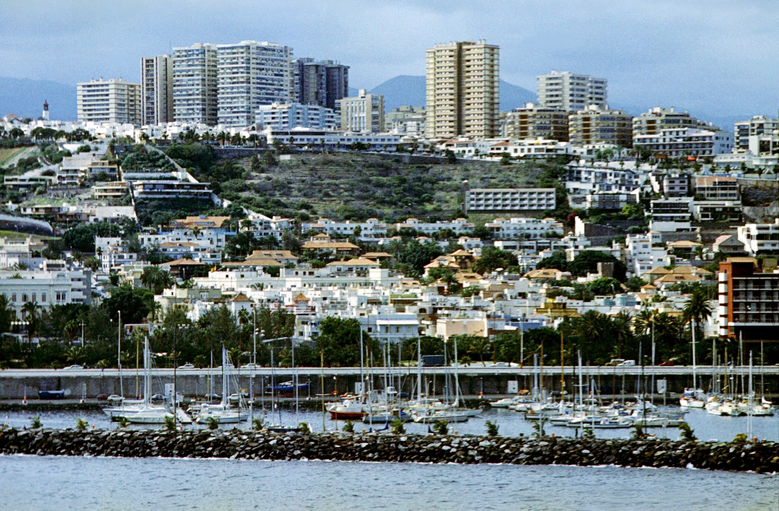 12417 Лас Пальм Анат Капитанов