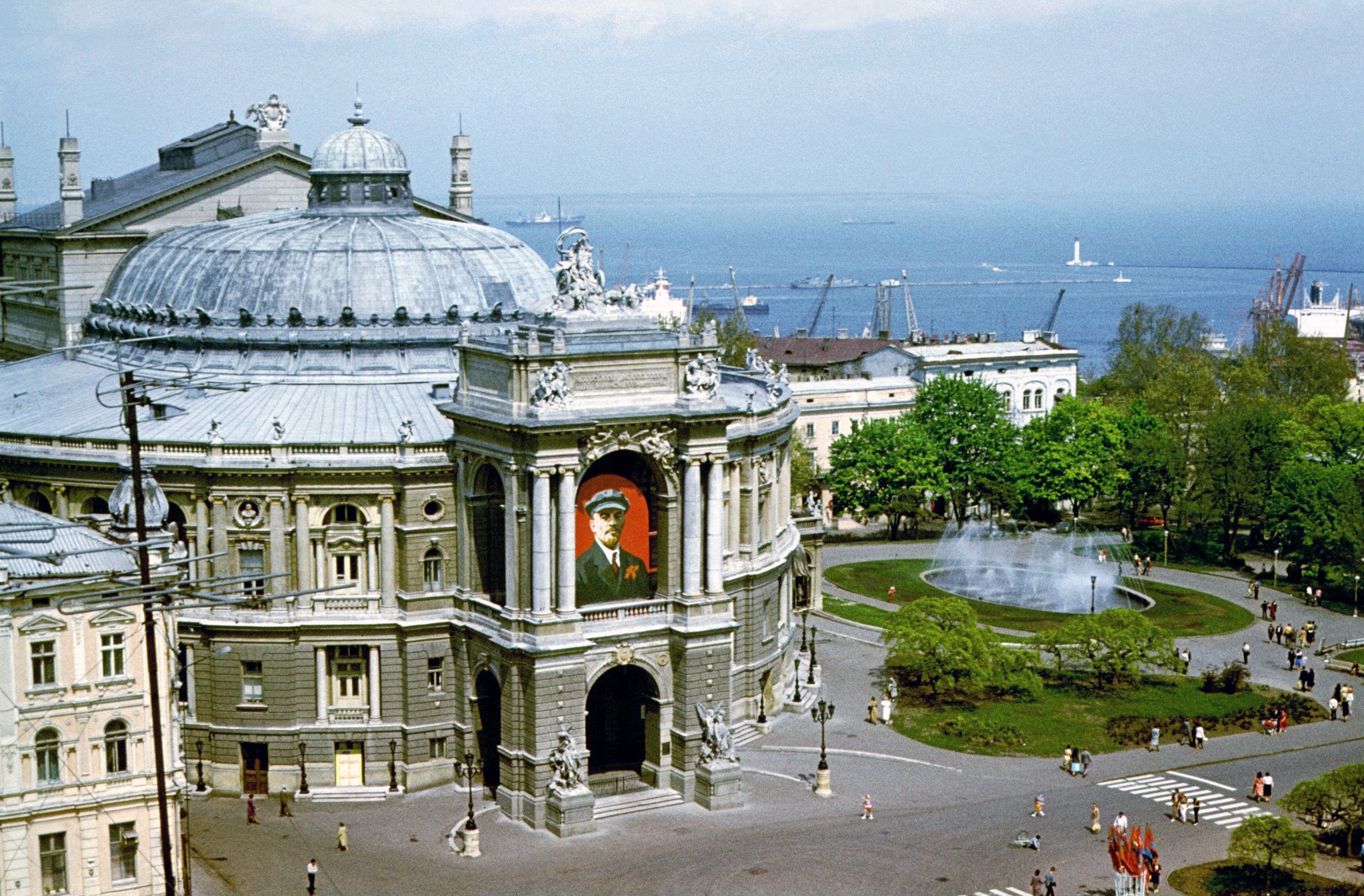 12490 Одесса оперный театр АК